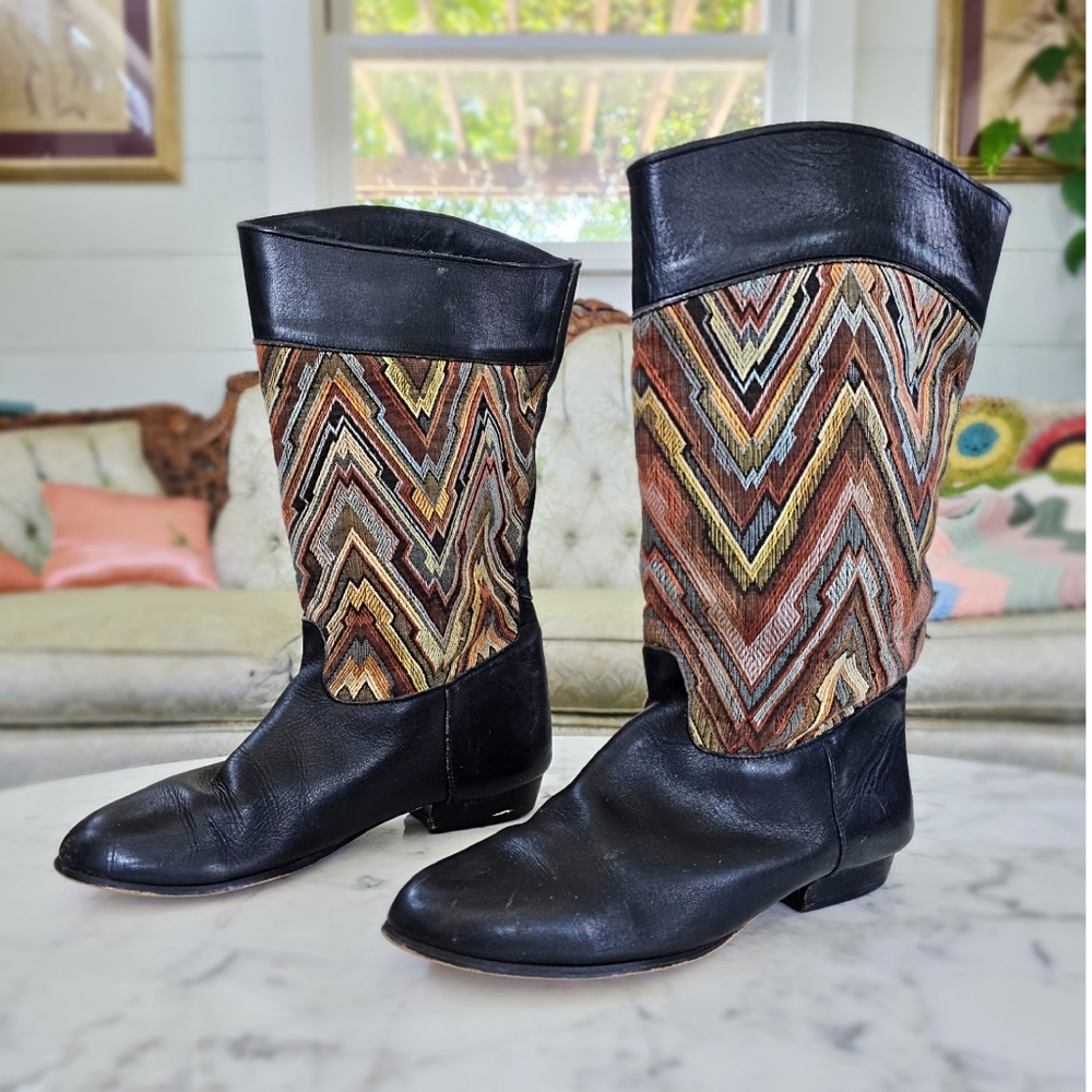 VNTG 80s black leather and kilim Robin boots 42676 asymmetrical womens sz 8.5